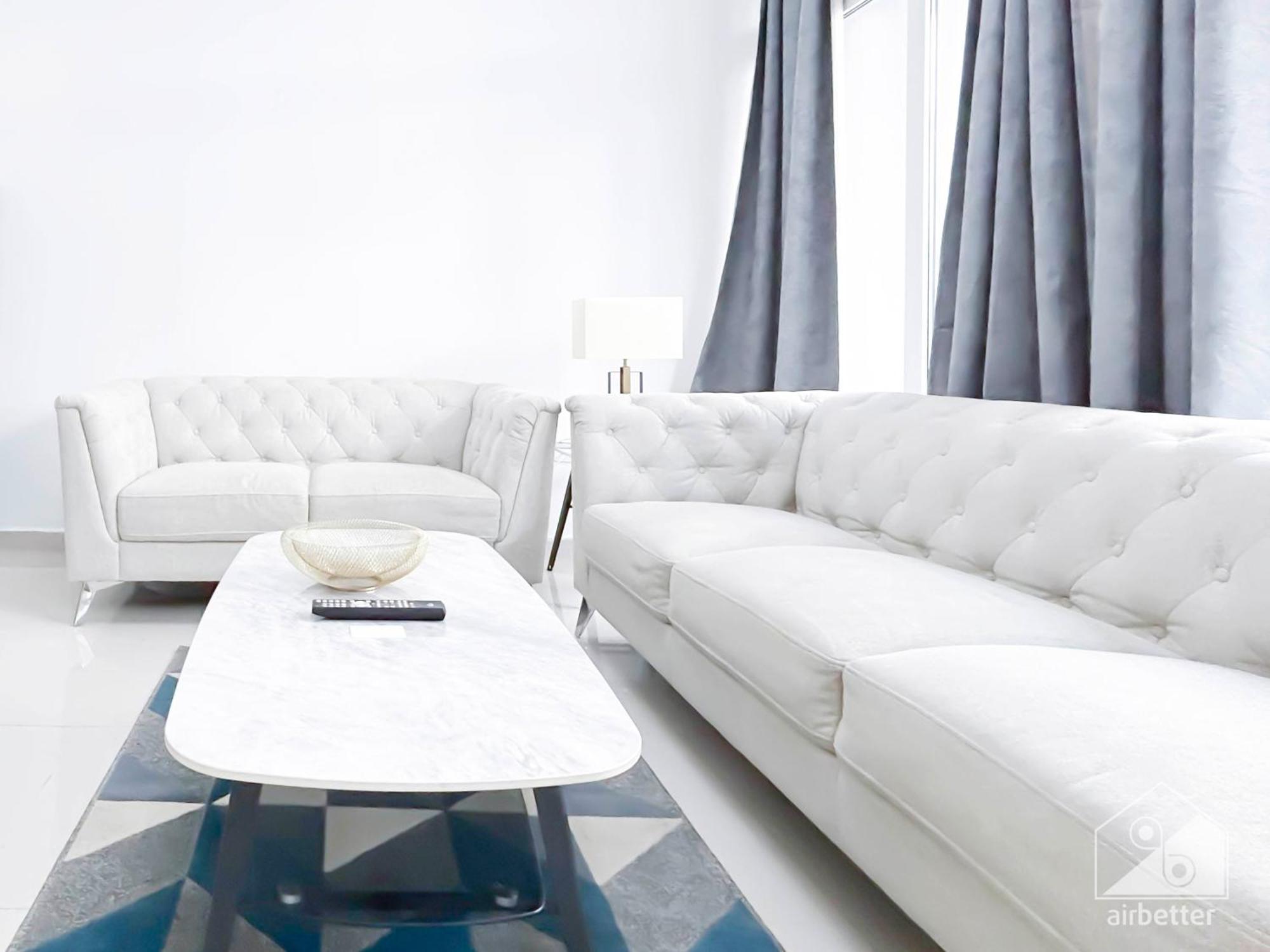 Luxury 3-bedroom Duplex In Damac Hills & Balcony *